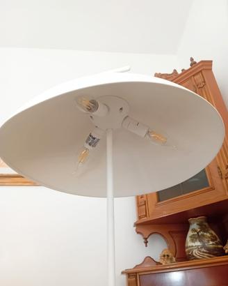 Lampada da terra Kartell
