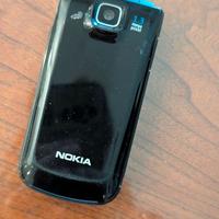 Vecchio telefono cellulare Nokia pieghevole