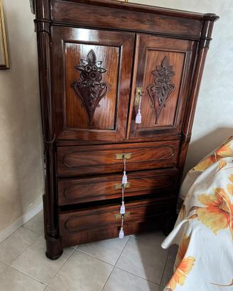 Credenza