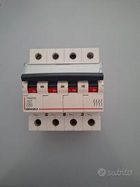 Magnetotermico 4 x 50 A - 6 KA BTICINO 