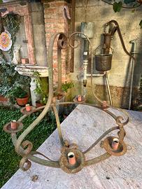 Lampadario in ferro battuto medioevale