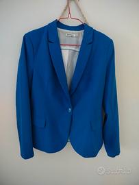 Blazer Stradivarius donna elegante e versatile