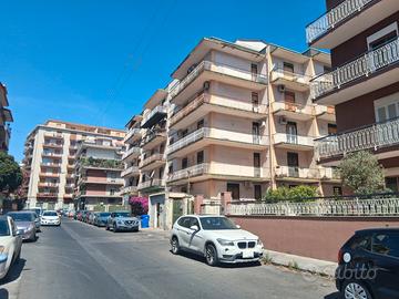 Immobiliare group.vulcania 117 mq possib box