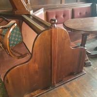 Divanetti e tavoli per Pub e Birreria