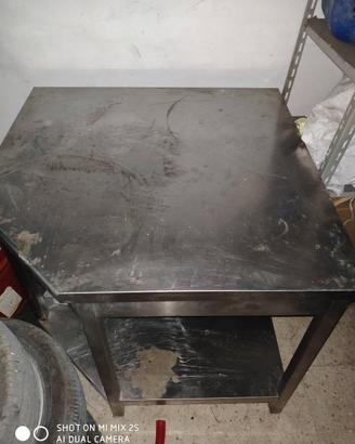 Tavolo acciaio inox 