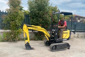 E144 Miniscavatore 8 q Eurodig allargabile