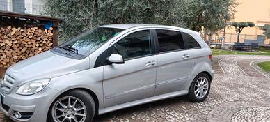 Mercedes 2011 5000 euro