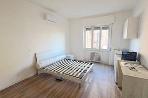 Stanza in appartamento di 83 m² a Sesto San Giovan