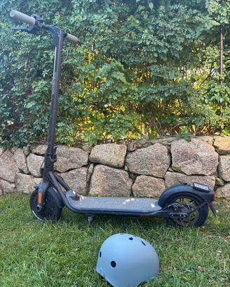 Ninebot Mercedes – €120 con casco incluso
