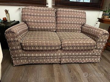 divano di tappezzeria Bilato due posti