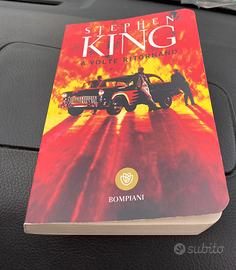 Libro Steven King “A Volte ritornano”