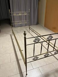 Letto in ottone