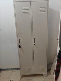 2 armadietti  metallo 