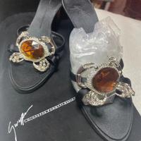 Scarpe donna nuove, eleganti e particolari