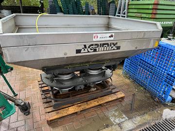 Spandiconcime Agrimix usato