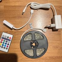 STRISCIA LED RGB COLORATA CON TELECOMANDO