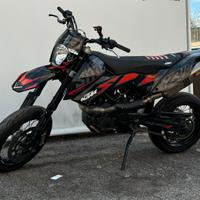 Ktm 690 smc 2010 per A2