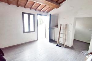 Cielo Terra Ristrutturato Ponte D'Oddi PV/212