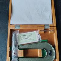 Micrometro a gola profonda