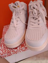 scarpe sneakers 