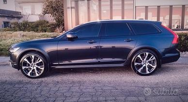 VOLVO V90 Cross Country D4 AWD Geartronic Pro