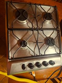 piano cottura a gas 4 fuochi 