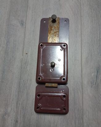 Serratura per porte o portoncini