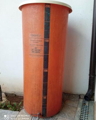 Contenitore per vino in vetro resina da 200 litri