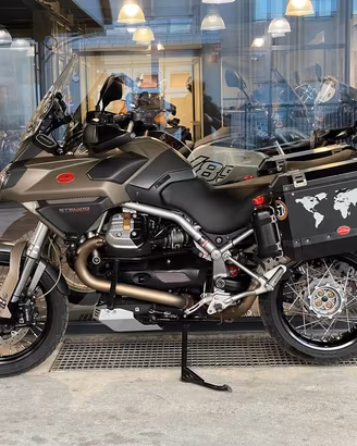 Moto Guzzi Stelvio 1400