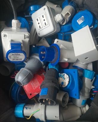 materiale elettrico 