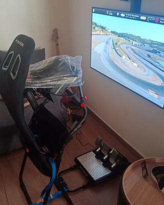 thrustmaster postazione volante sim racing.