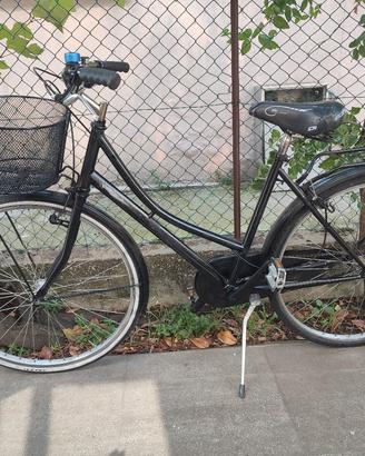 Bicicletta da donna classica completissima 