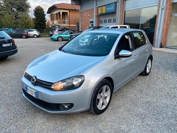 VW Golf 1.6 TDI 105CV 5p.