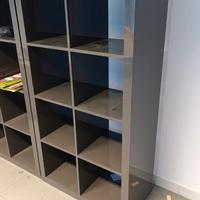 libreria grigia