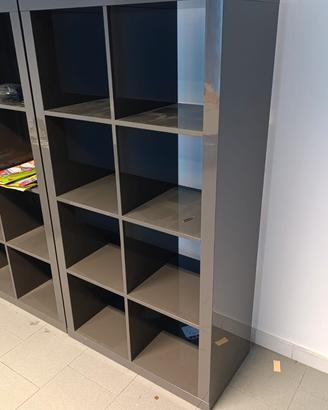 libreria grigia