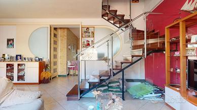 Villa a schiera su tre livelli