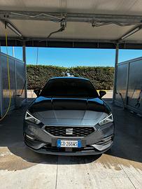 Seat Leon 1.5 TGI anno 2021 allestimento FR metano