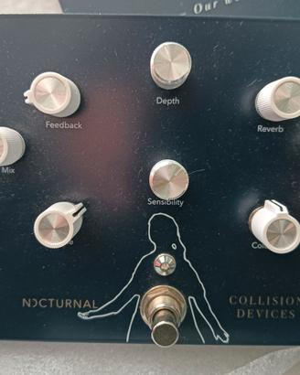 Pedale effetto riverbero delay