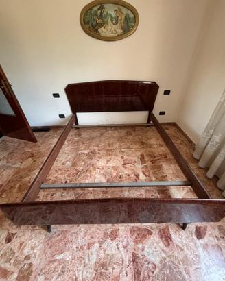Letto matrimoniale vintage