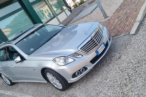 Mercedes Classe E W212 , motore smontato 