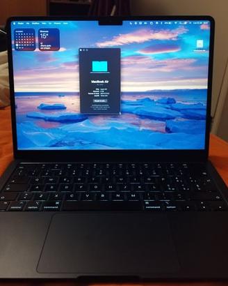 MacBook Air M2 13 2022