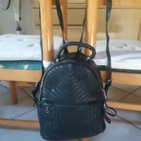 Zaino  in pelle compipel nero da donna