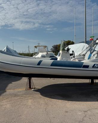 Gommone sacs 5.90 con motore suzuki 115 cv 4 tempi