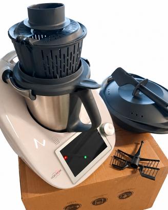 BIMBY TM6 PERFETTO STATO COMPLETO A SOLI 530 €
