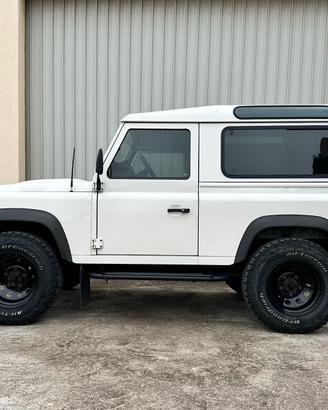 LAND ROVER DEFENDER 90 TD4