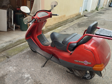 Piaggio hexagon 150