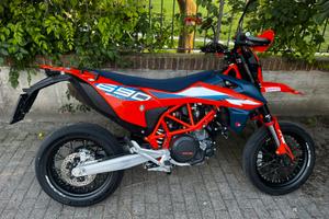 ktm smc r 2024 depo a libretto