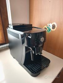 Macchina del caffè De Longhi Magnifica S
