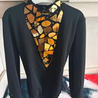 Body ginnastica ritmica nero con specchi oro.