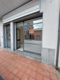 Locale commerciale gioia tauro